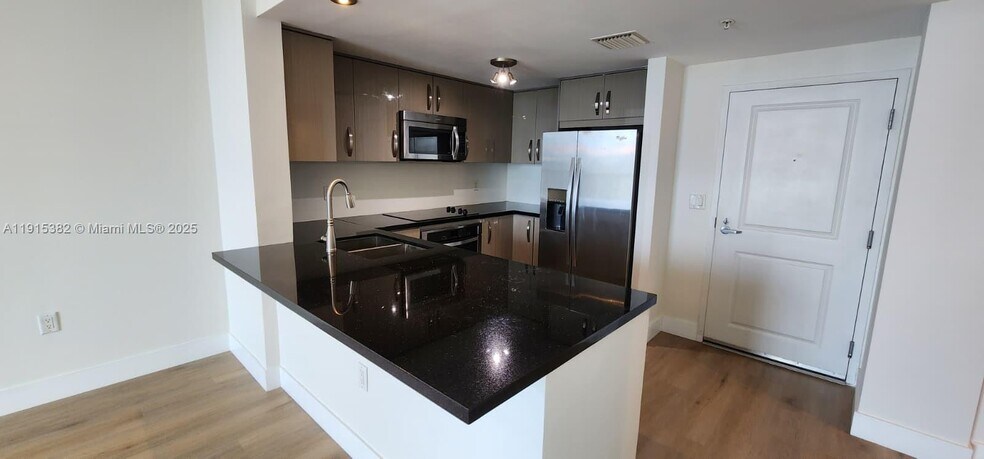 Primary Photo - 1250 S Miami Ave