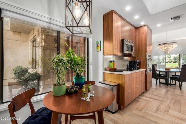 Building Photo - 4616 N 65th St