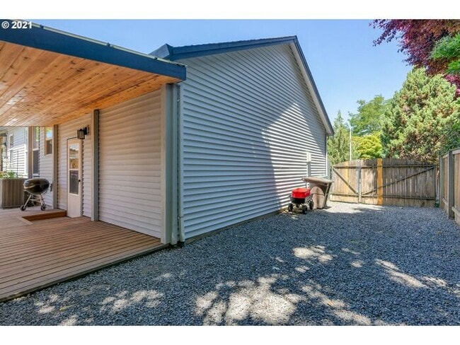 Building Photo - Single Level Home in Glencoe Oaks