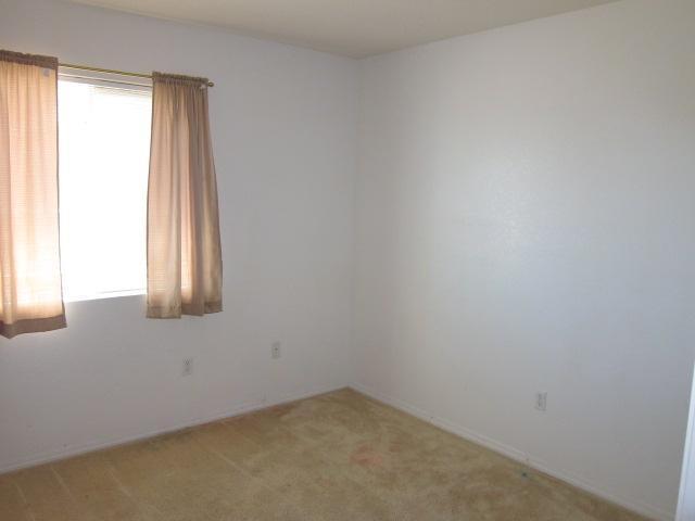 Building Photo - 402 Cam Andres