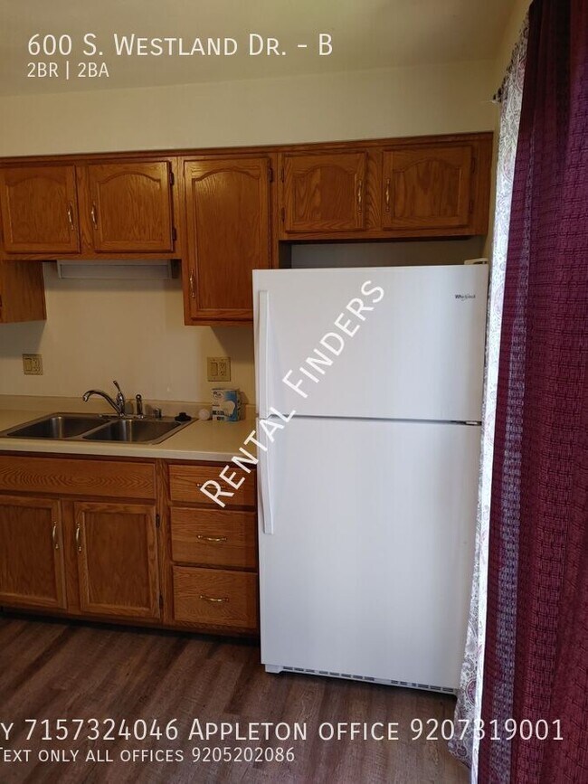 Building Photo - 600 S Westland Dr