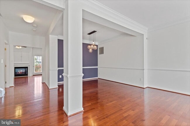 Building Photo - 22576 Welborne Manor Square