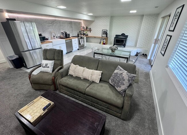 Building Photo - 2701 Sky View Dr