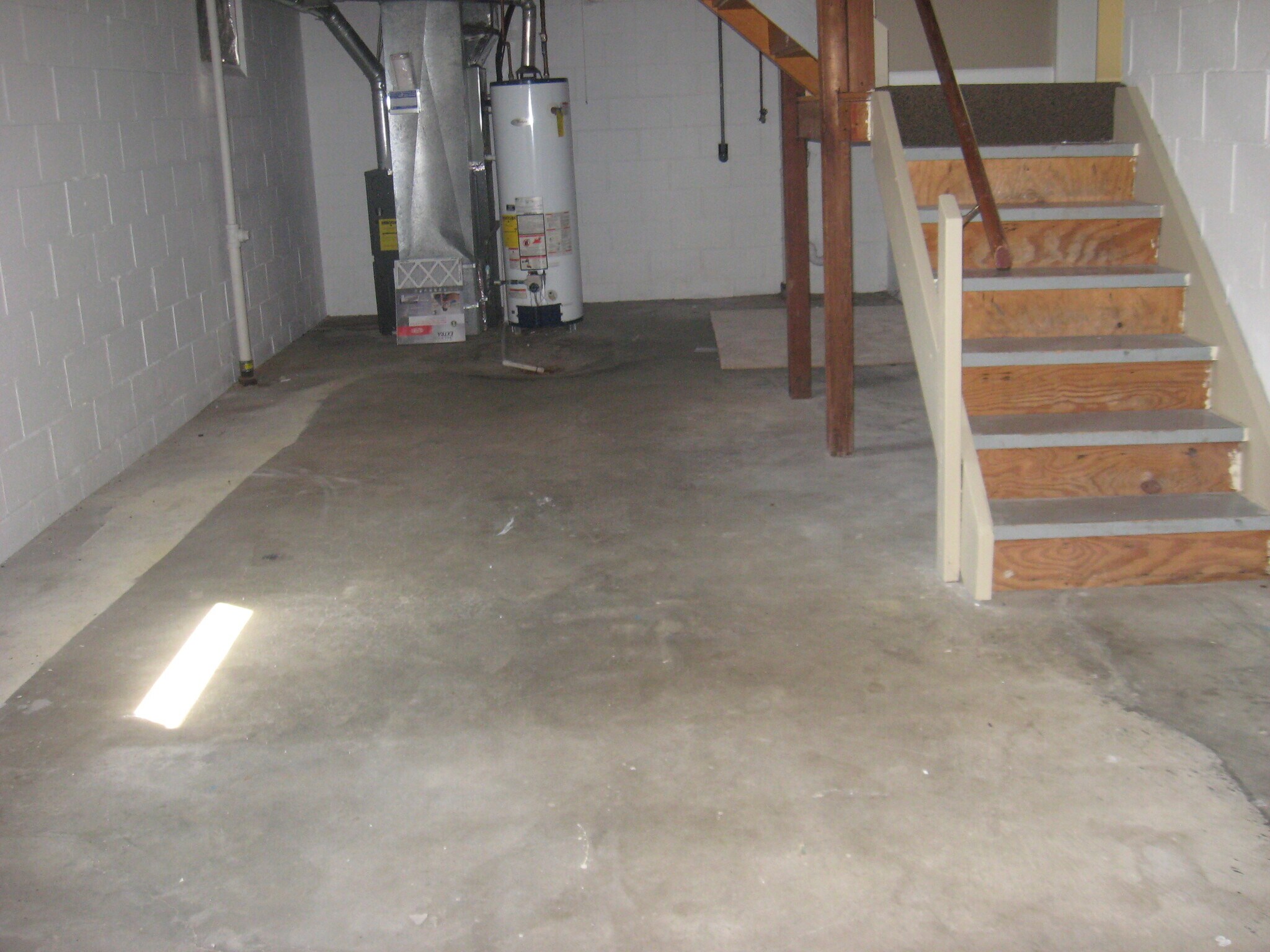 Building Photo - 5633 Parker St