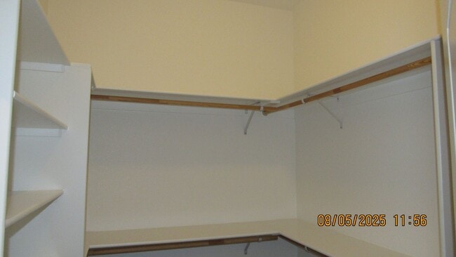 Building Photo - 3 bedroom 2 bathroom 2 car garage + 60FT R...