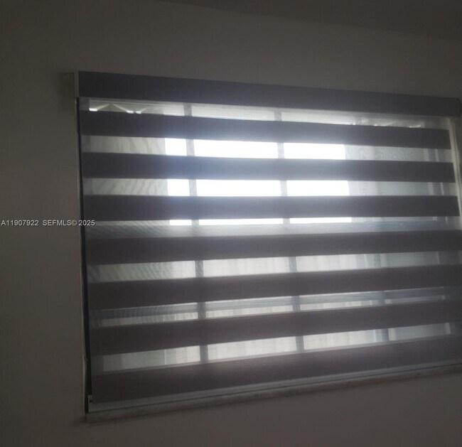 Building Photo - 9920 SW 32nd St