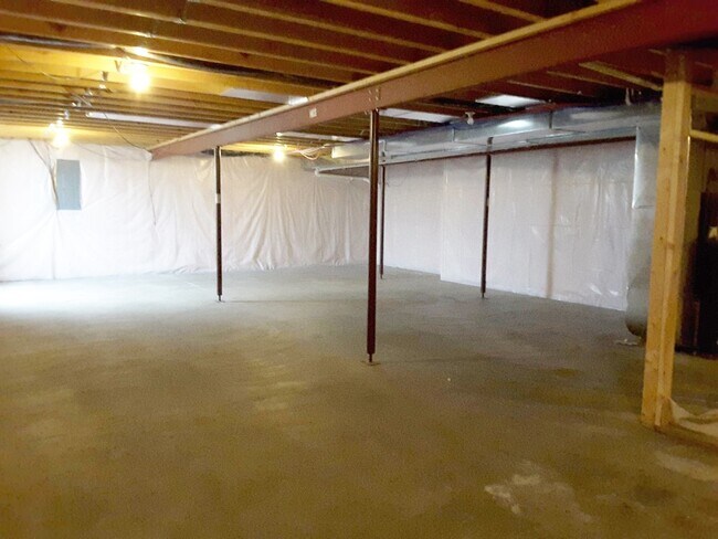 Building Photo - 18347 Gyr Ct