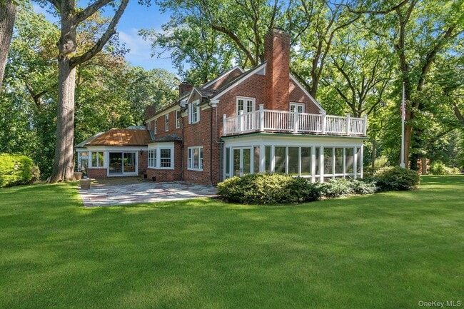 Building Photo - 3 Barkers Point Rd