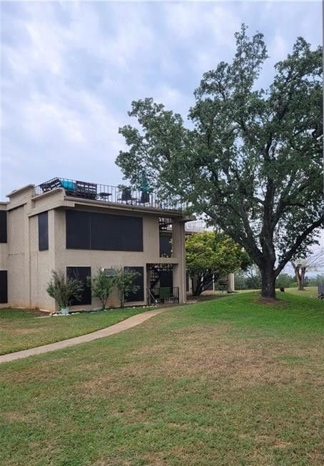 Building Photo - 5914 Lago Vista Way