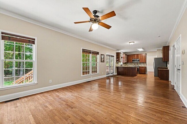 Building Photo - 10403 Persimmon Creek Dr