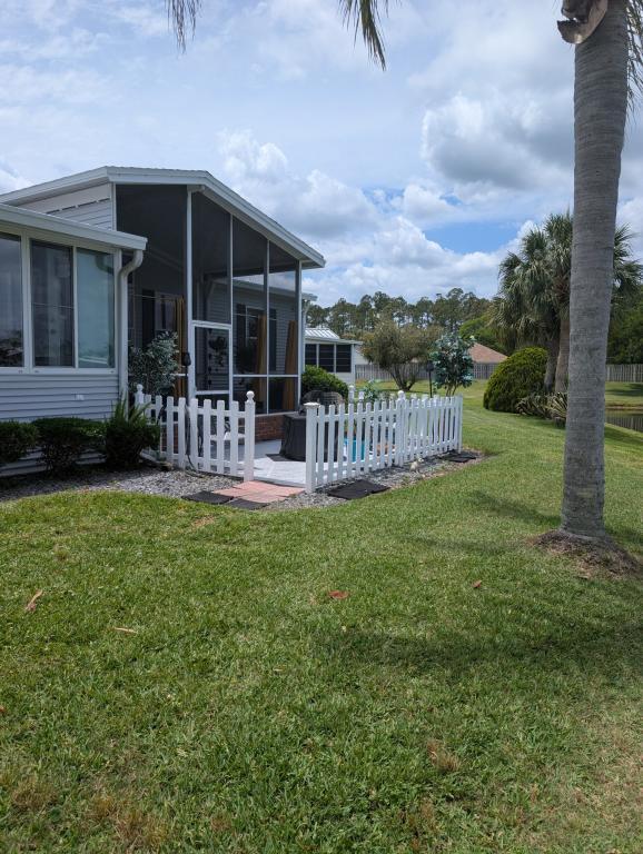 Building Photo - 5626 Swan Lake Dr