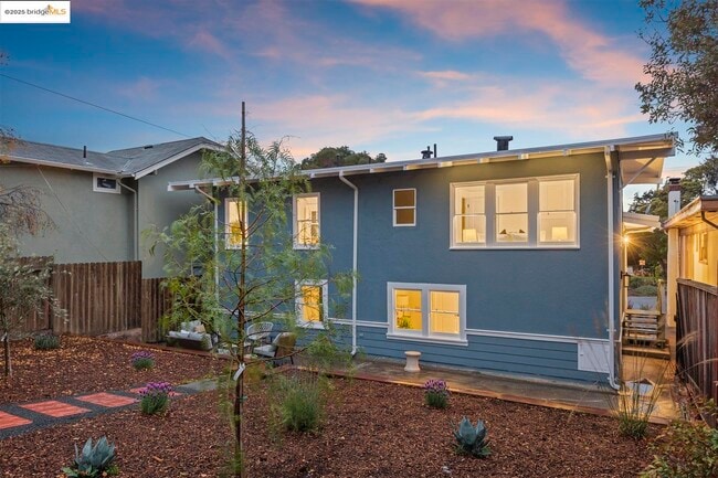 Building Photo - 500 Dimm St