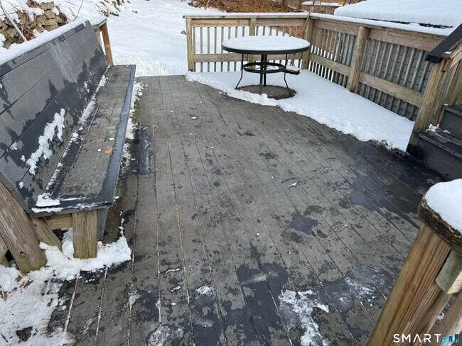 Building Photo - 709 Watertown Ave