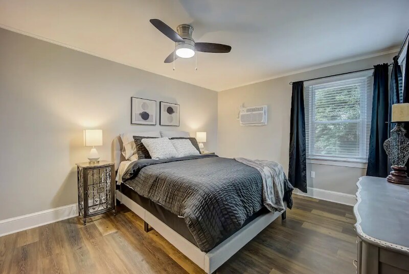 Building Photo - 5 S Haven Dr