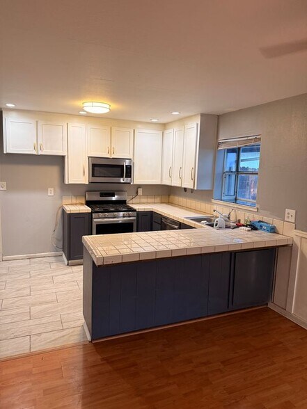 Building Photo - 1345 Pajaro Ave