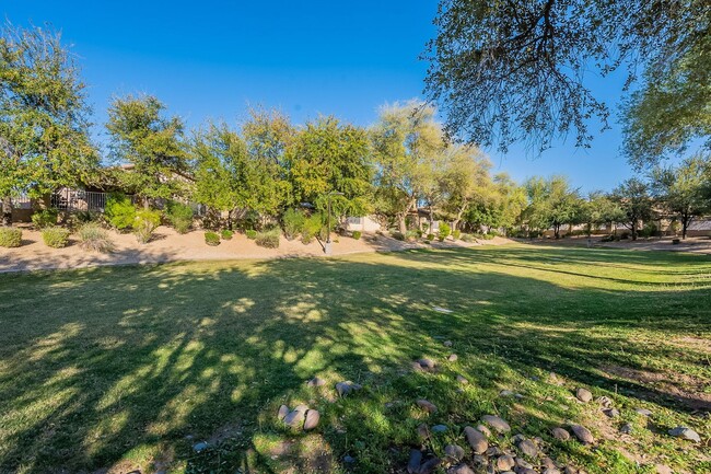 Building Photo - Charming Gated Community Chandler Home wit...