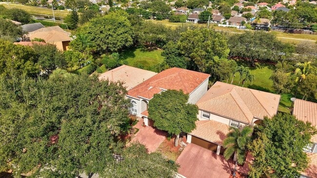 Building Photo - 6249 NW 78th Manor