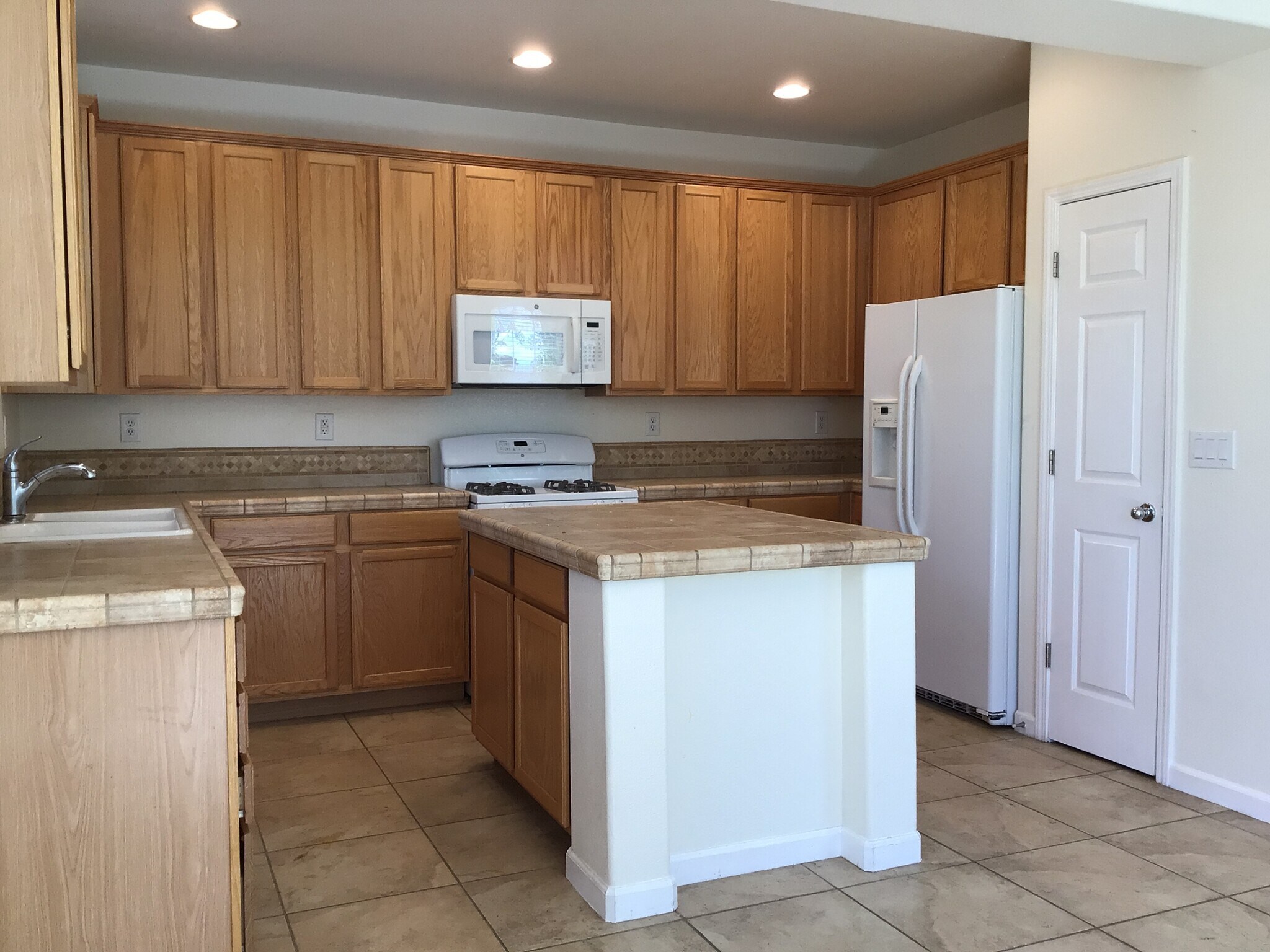 Building Photo - 7070 Sacred Cir