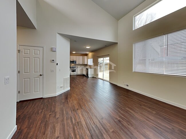 Building Photo - 9384 Pony Gulch Way