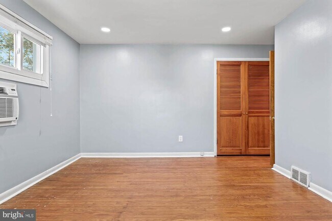 Building Photo - 309 Williams Rd