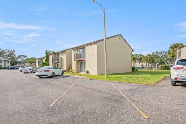 Building Photo - 4215 E Bay Dr