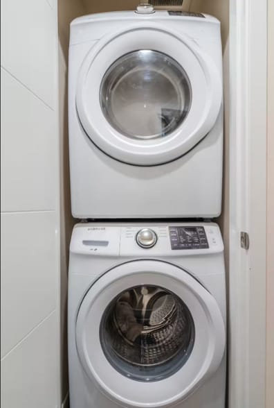 Building Photo - 8839 Midvale Ave N