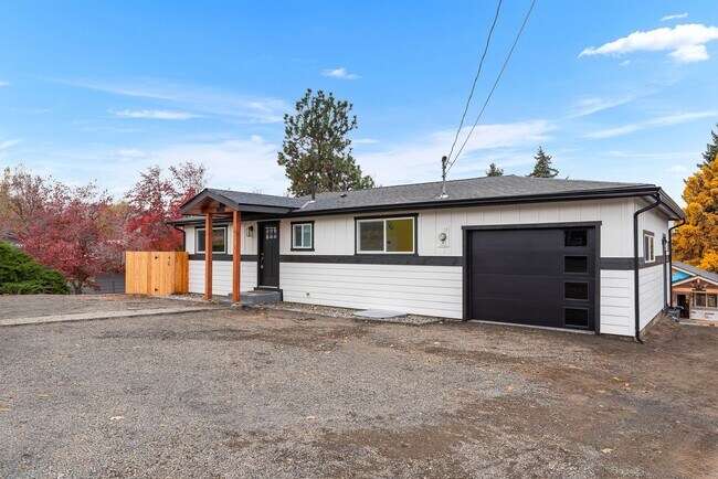 Primary Photo - 460 N James Ave