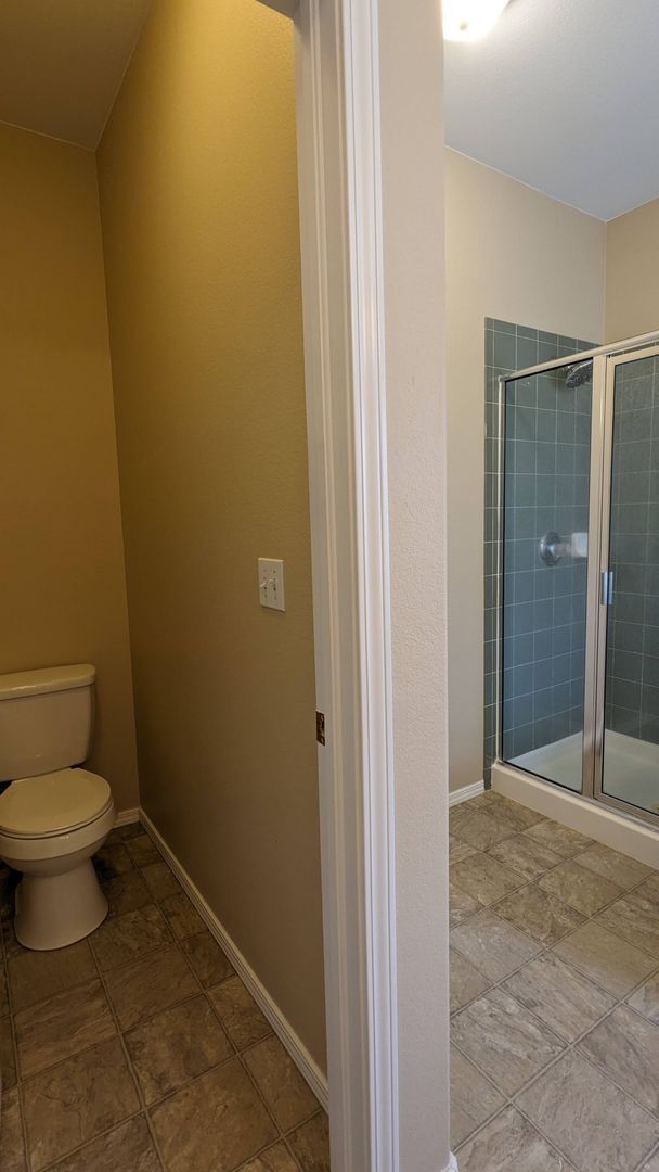 Building Photo - TWO STORY WITH FINISHED WALKOUT BASEMENT A...