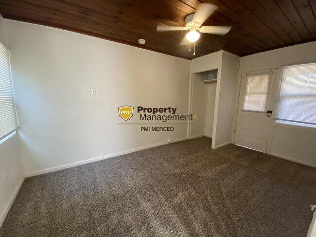 Building Photo - 1 Bedroom Apartment Coming Soon!