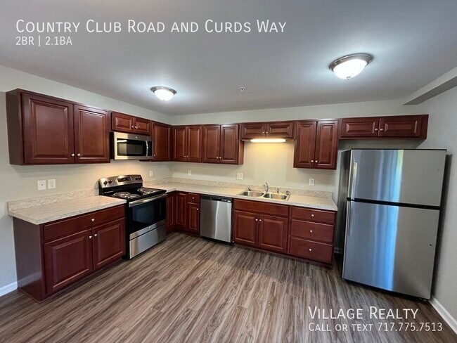 Building Photo - 719 Country Club Rd