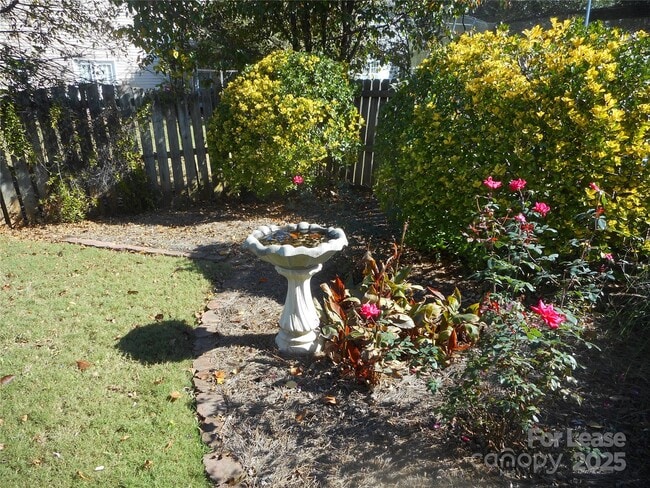 Building Photo - 17207 Overstone Ct