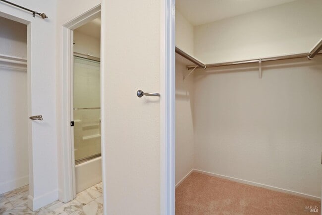 Building Photo - 219 Sea Crest Cir