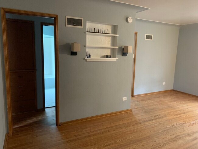 Living room - 3010 S Downing St