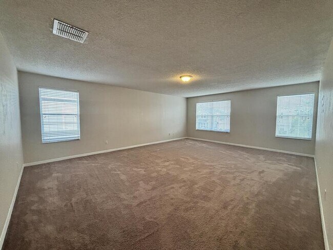 Building Photo - 15133 Moultrie Pointe Rd