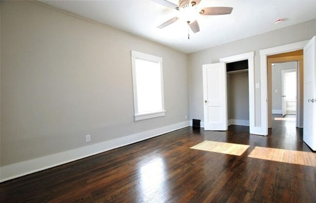 Building Photo - 114-116 38th St