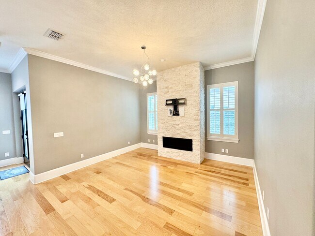 Building Photo - LUXURY RENTAL In Maitland - Winter Park Area 32751