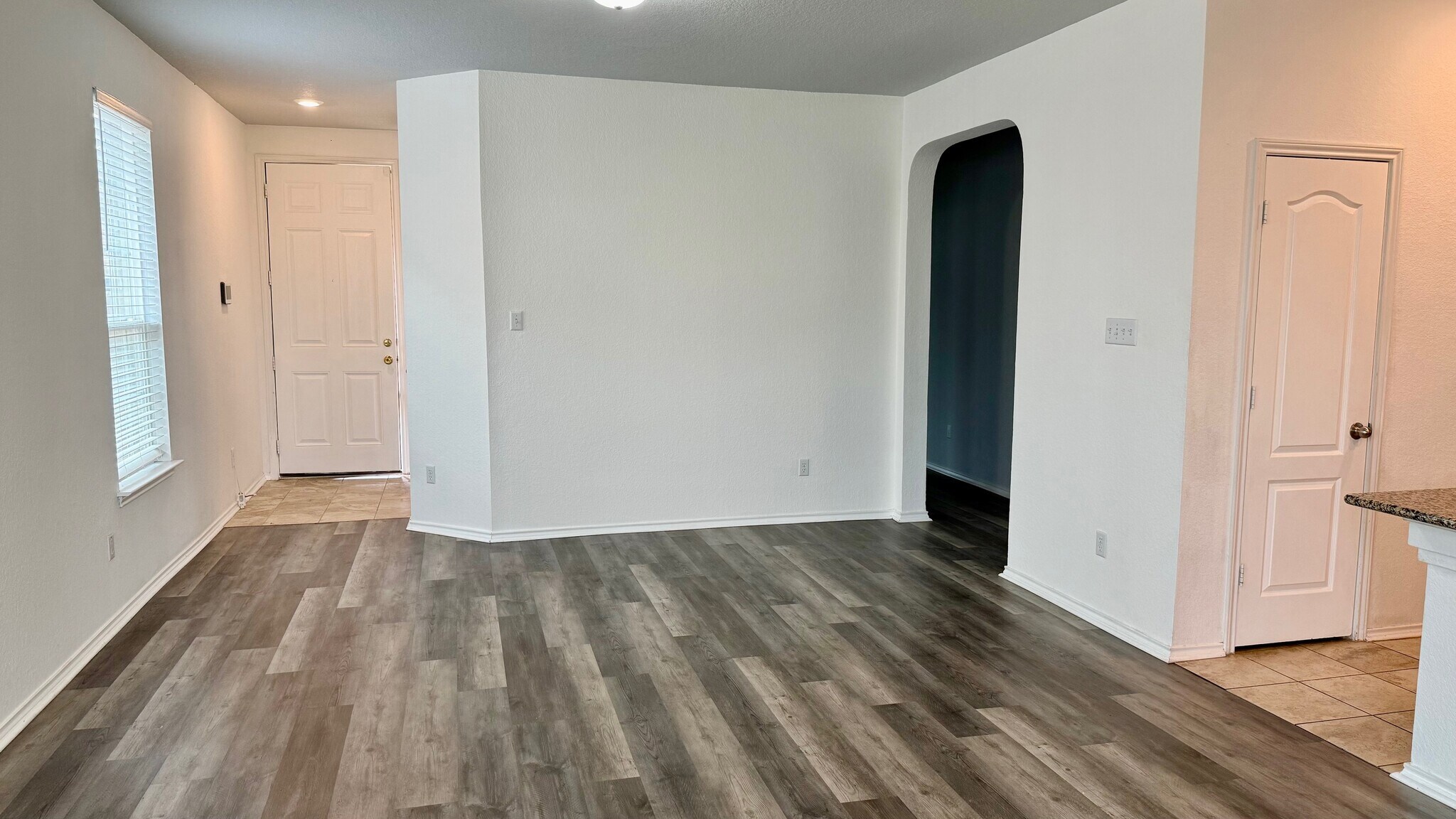 Building Photo - 260 Sage Derby Dr