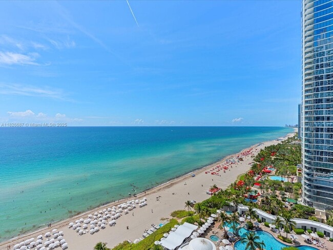 Building Photo - 18101 Collins Ave