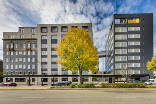 Building Photo - Anderson Point