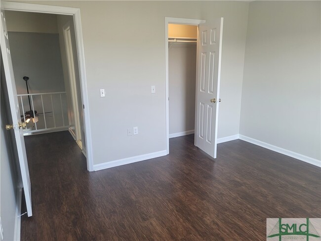 Building Photo - 230 Lanier Dr
