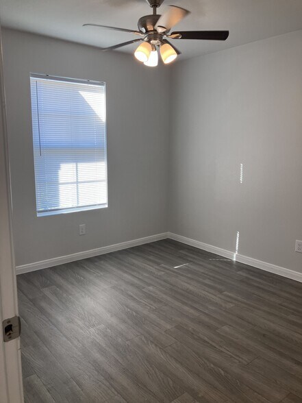 Building Photo - 1324 Mill Mtn