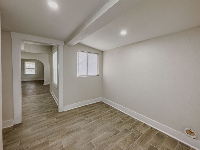 Building Photo - Welcome home!