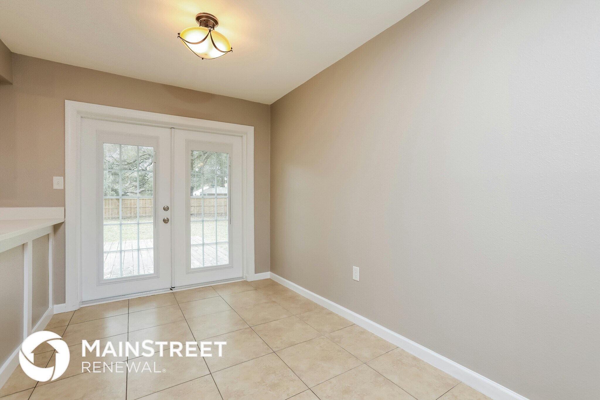 Building Photo - 511 S Simpson St