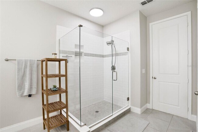 Building Photo - 8414 Vivaro Isle Way