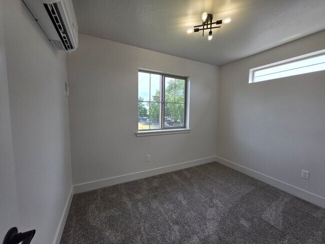 Building Photo - END UNIT- Now Leasing! Brand-New 3 Bed, 2....