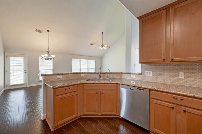 Building Photo - 2214 Falcon Knoll Ln