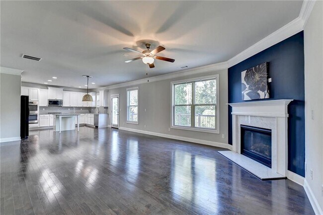 Building Photo - 3860 Grandview Manor Dr