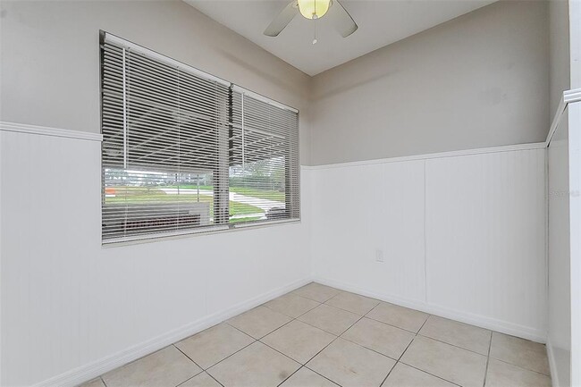 Building Photo - 1139 Cir Dr-