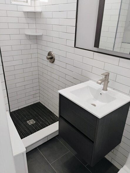 Building Photo - 513 Grandview Ave