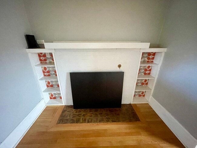 Building Photo - Beautiful 3bd/1bath South Tabor Bungalow w...